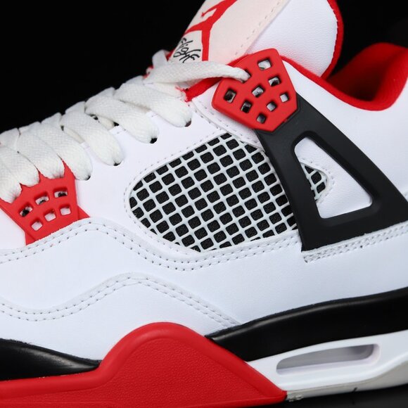 Size Jordan 4 Retro Mid Red Cement - Picture 8 of 9